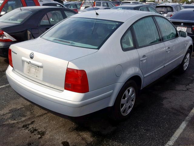 WVWAC63B61P023741 - 2001 VOLKSWAGEN PASSAT GLS GRAY photo 4