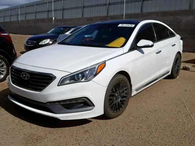 5NPE34AB9FH118239 - 2015 HYUNDAI SONATA SPO WHITE photo 2