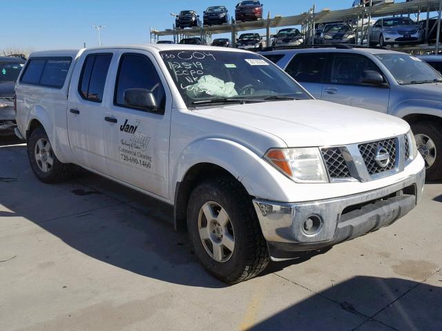 1N6AD09W98C421562 - 2008 NISSAN FRONTIER C WHITE photo 1