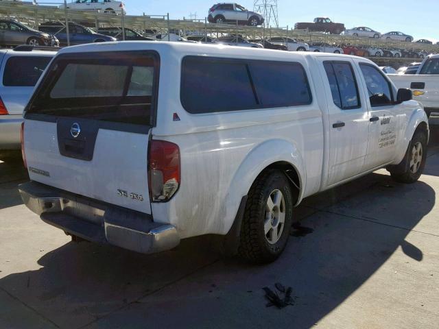 1N6AD09W98C421562 - 2008 NISSAN FRONTIER C WHITE photo 4