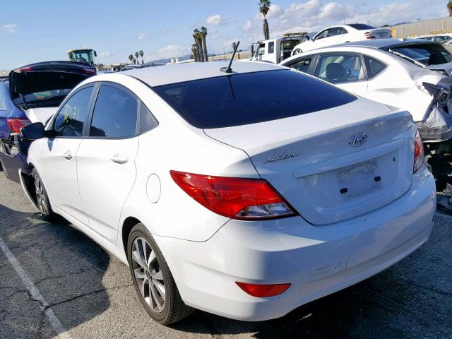 KMHCT4AE5HU360936 - 2017 HYUNDAI ACCENT SE WHITE photo 3