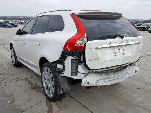 YV440MDU4H2080003 - 2017 VOLVO XC60 T5 WHITE photo 3