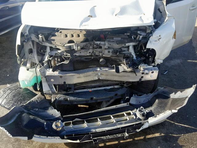 JN8AZ2KR2AT167501 - 2010 NISSAN CUBE BASE WHITE photo 9