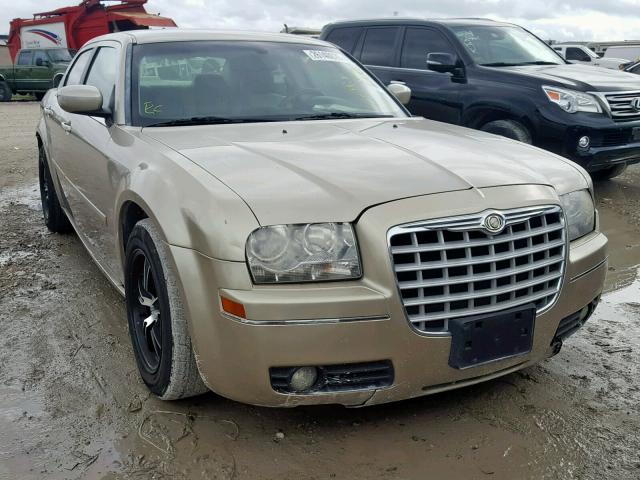 2C3KA53GX6H352121 - 2006 CHRYSLER 300 TOURIN BEIGE photo 1