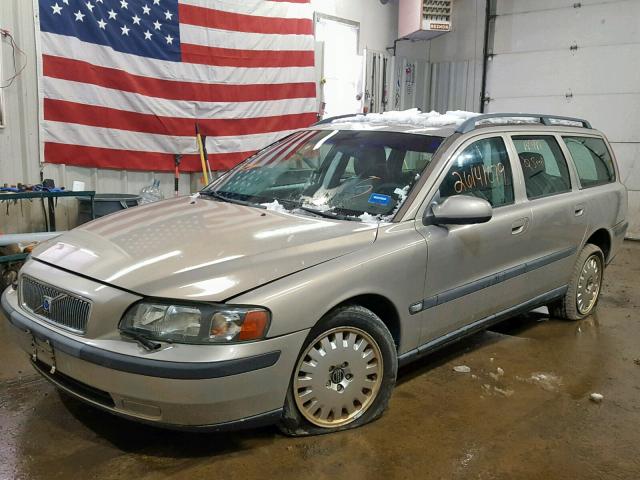 YV1SW58D711021445 - 2001 VOLVO V70 2.4T BEIGE photo 2