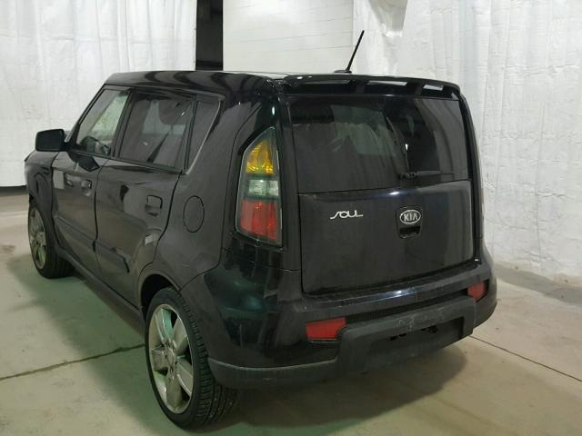 KNDJT2A24A7050612 - 2010 KIA SOUL BLACK photo 3