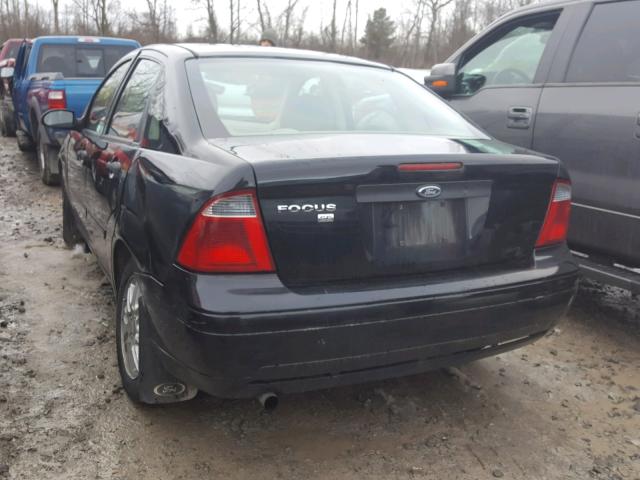 1FAHP34N77W271902 - 2007 FORD FOCUS ZX4 BLACK photo 3