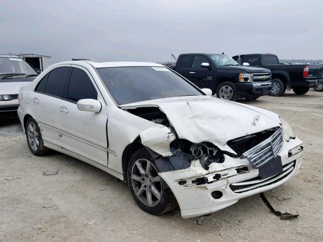 WDBRF92H17F865322 - 2007 MERCEDES-BENZ C 280 4MAT WHITE photo 1