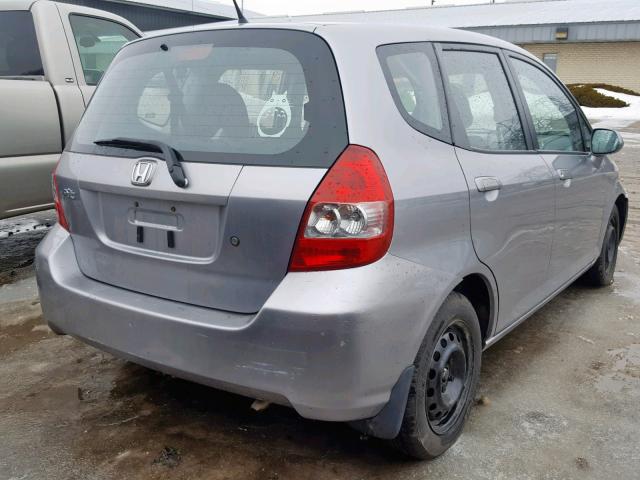 JHMGD37478S066038 - 2008 HONDA FIT SILVER photo 4