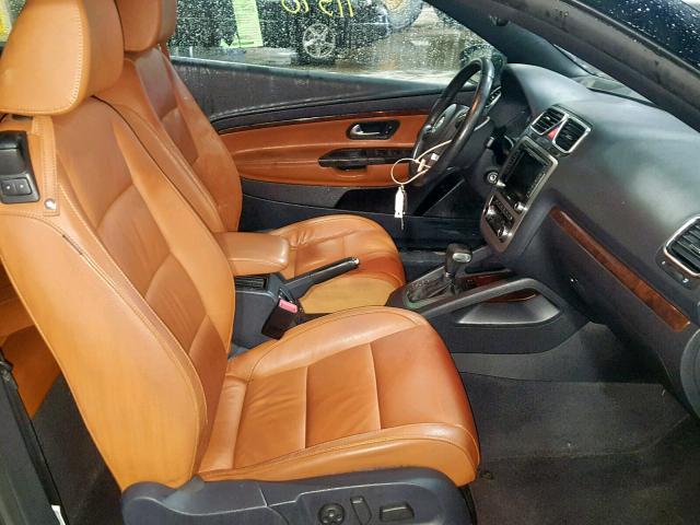 WVWFA7AHXAV013881 - 2010 VOLKSWAGEN EOS LUX 黑色 照片 5