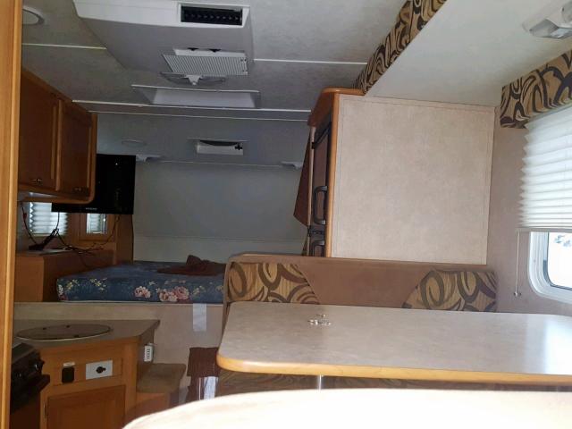 A1000SLRX12505 - 2011 TRAV TRK CAMPER CREAM photo 5