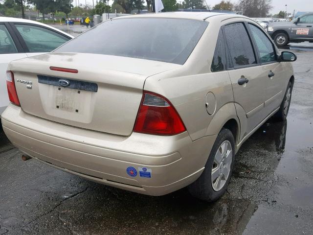 1FAHP34N27W287103 - 2007 FORD FOCUS ZX4 BEIGE photo 4