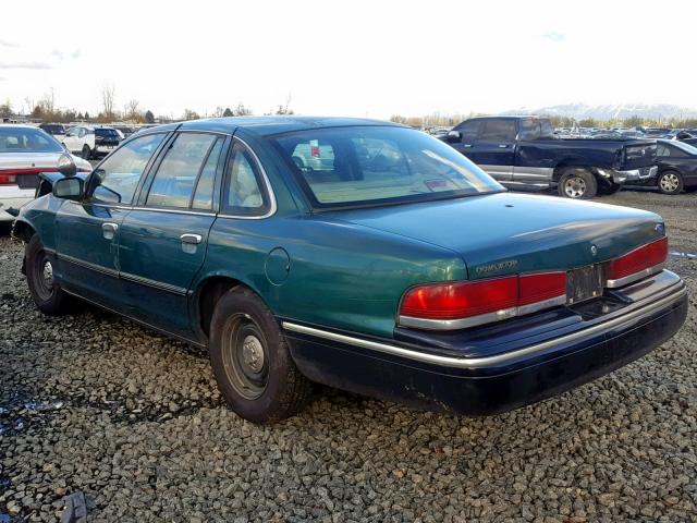 2FALP71WXVX150782 - 1997 FORD CROWN VICT GREEN photo 3