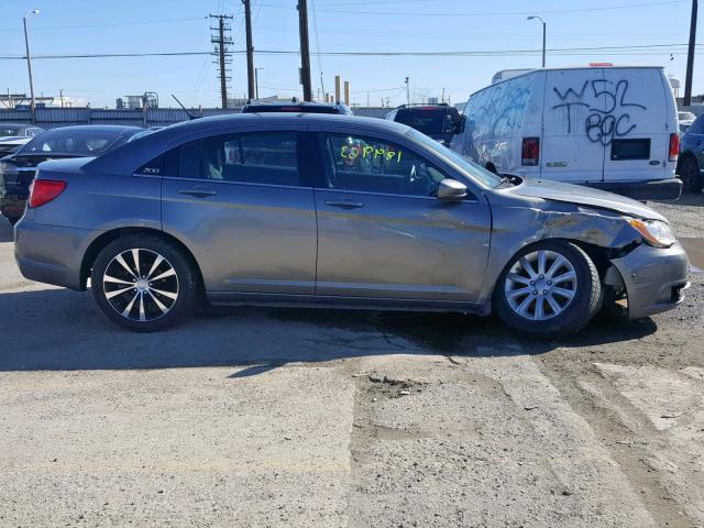 1C3CCBAB9CN105860 - 2012 CHRYSLER 200 LX GRAY photo 9