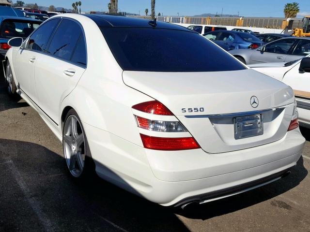 WDDNG71X88A193502 - 2008 MERCEDES-BENZ S 550 WHITE photo 3