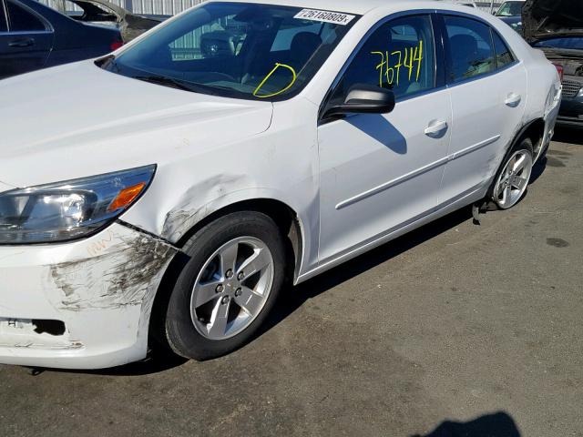 1G11B5SL1FF238862 - 2015 CHEVROLET MALIBU LS WHITE photo 9