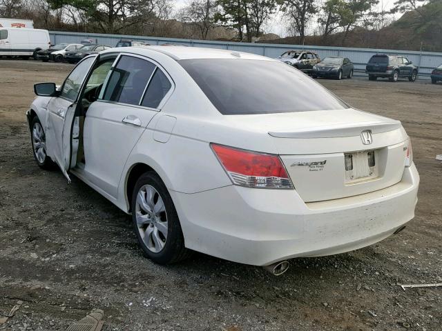 1HGCP3F81AA029365 - 2010 HONDA ACCORD EXL WHITE photo 3