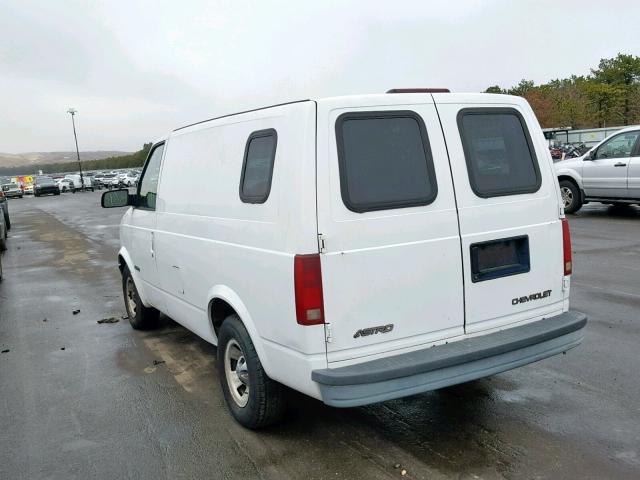 1GCDM19WX1B100339 - 2001 CHEVROLET ASTRO WHITE photo 3