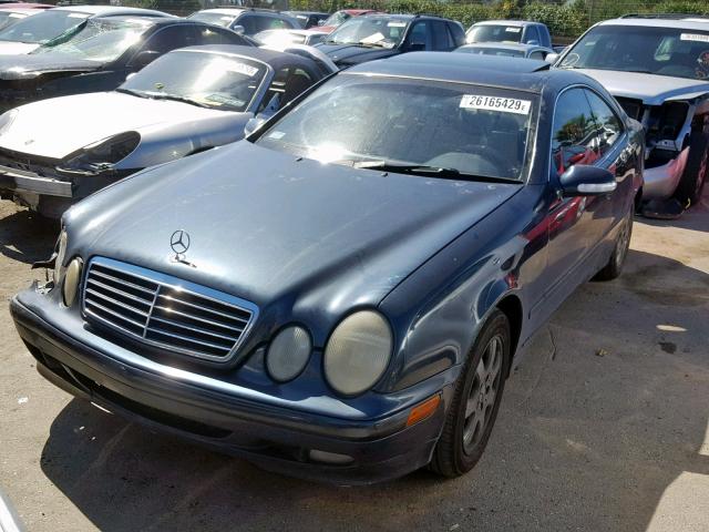 WDBLJ65GX2F199382 - 2002 MERCEDES-BENZ CLK 320 BLUE photo 2