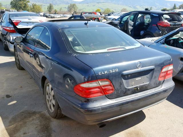 WDBLJ65GX2F199382 - 2002 MERCEDES-BENZ CLK 320 BLUE photo 3