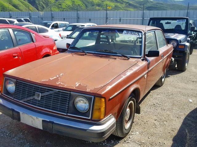 VC24245M3145552 - 1979 VOLVO S 40 BROWN photo 2