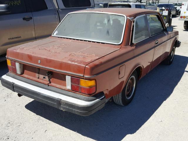 VC24245M3145552 - 1979 VOLVO S 40 BROWN photo 4