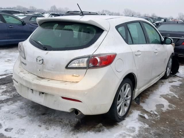 JM1BL1K50B1392411 - 2011 MAZDA 3 S WHITE photo 4