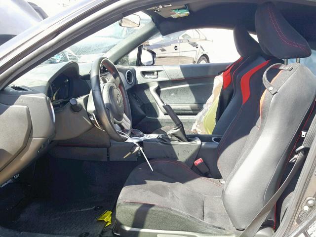 JF1ZNAA15G8703584 - 2016 TOYOTA SCION FR-S GRAY photo 5