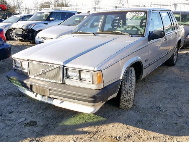 YV1DX8848F1094564 - 1985 VOLVO 740 GLE SILVER photo 2