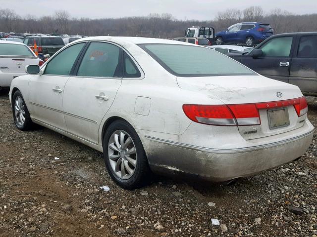 KMHFC46FX7A181516 - 2007 HYUNDAI AZERA SE WHITE photo 3