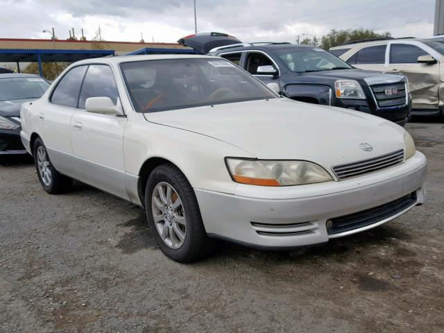 JT8VK13T9N0040112 - 1992 LEXUS ES 300 WHITE photo 1