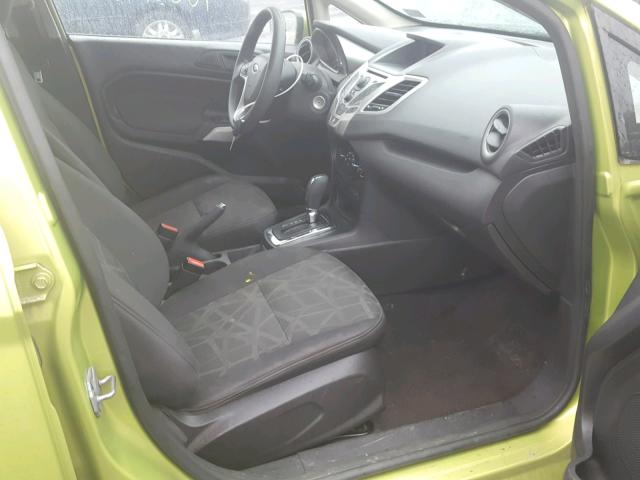 3FADP4BJ9BM170017 - 2011 FORD FIESTA SE GREEN photo 5