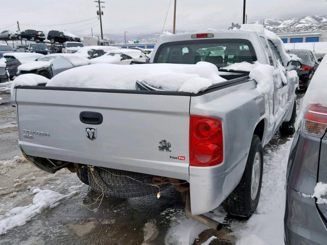 1D7HE42K86S558627 - 2006 DODGE DAKOTA SLT SILVER photo 4