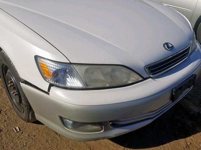 JT8BF28G4Y5095972 - 2000 LEXUS ES 300 WHITE photo 9