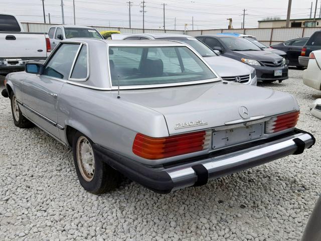 WDB10704210012008 - 1982 MERCEDES-BENZ 280SL SILVER photo 3