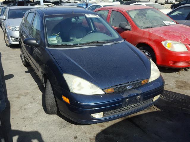 3FAFP37362R203720 - 2002 FORD FOCUS ZX5 BLUE photo 1