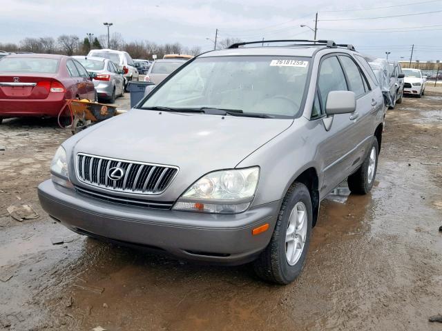 JTJHF10U610172025 - 2001 LEXUS RX 300 GRAY photo 2