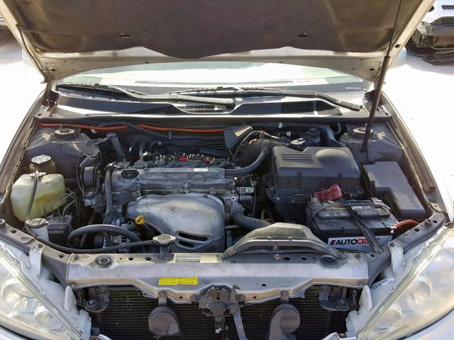 JTDBE32K463045749 - 2006 TOYOTA CAMRY LE SILVER photo 7