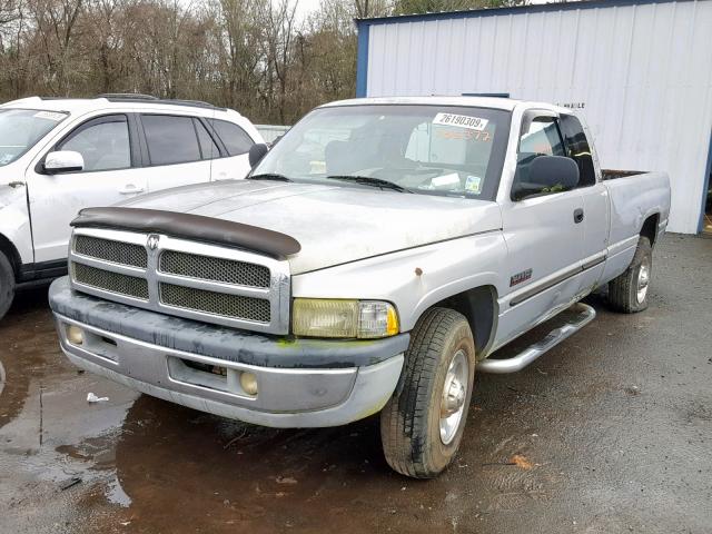 1B7KC236XYJ105372 - 2000 DODGE RAM 2500 SILVER photo 2