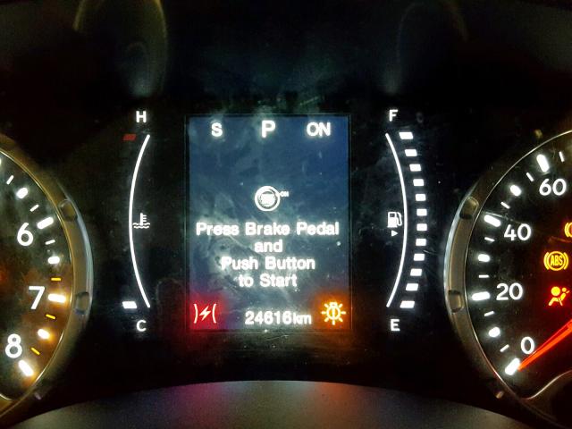 ZACCJBAB1JPH44790 - 2018 JEEP RENEGADE S 白色 照片 8