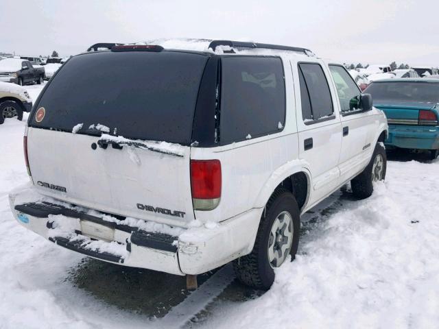 1GNDT13W72K222435 - 2002 CHEVROLET BLAZER WHITE photo 4