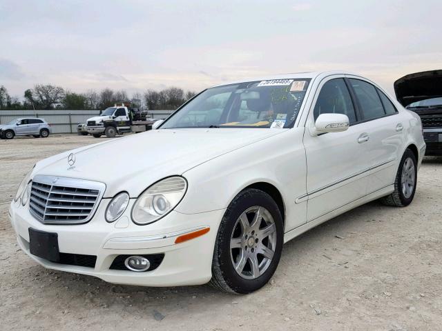 WDBUF22X78B288586 - 2008 MERCEDES-BENZ E 320 CDI WHITE photo 2