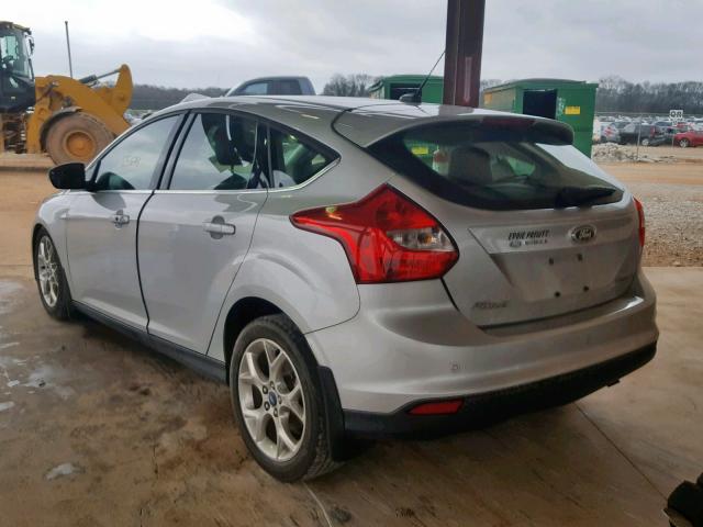 1FAHP3N2XCL209586 - 2012 FORD FOCUS TITA SILVER photo 3