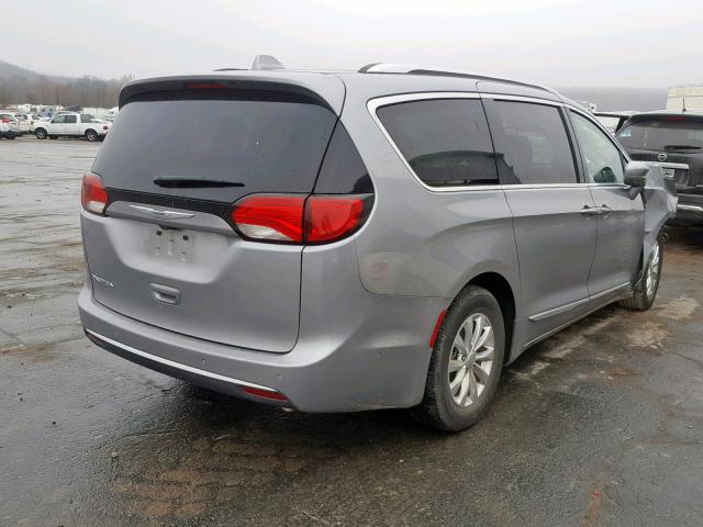 2C4RC1BG4JR270211 - 2018 CHRYSLER PACIFICA T SILVER photo 4