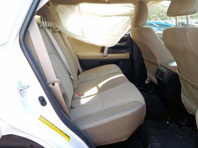 JTEBU5JR4G5281378 - 2016 TOYOTA 4RUNNER SR WHITE photo 6