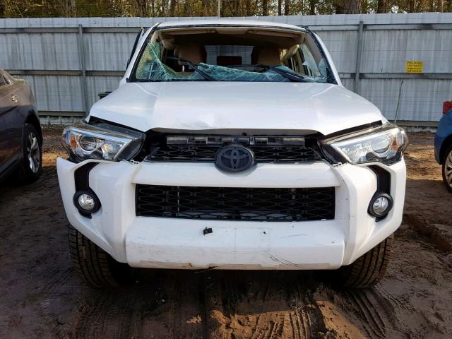 JTEBU5JR4G5281378 - 2016 TOYOTA 4RUNNER SR WHITE photo 9
