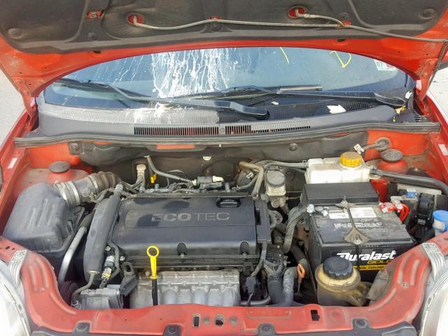 KL1TD5DE8BB211563 - 2011 CHEVROLET AVEO LS RED photo 7