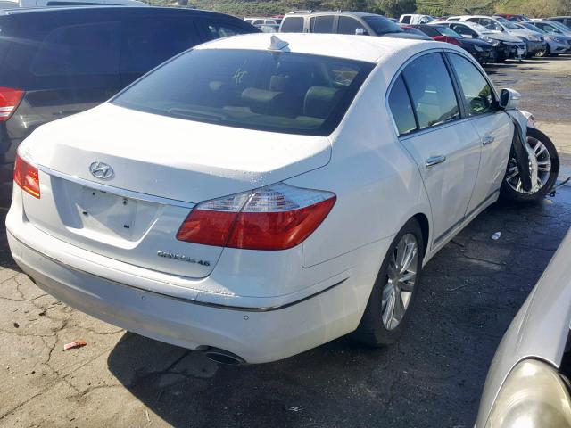 KMHGC4DF0BU135210 - 2011 HYUNDAI GENESIS 4. WHITE photo 4