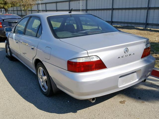 19UUA56713A059624 - 2003 ACURA 3.2TL SILVER photo 3