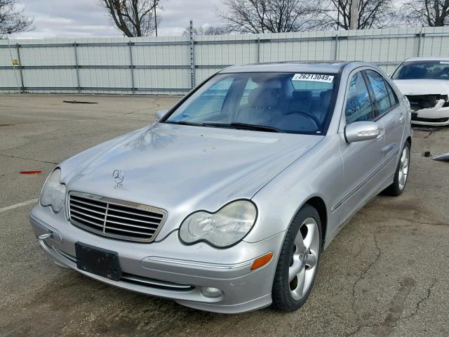 WDBRF40J64F502440 - 2004 MERCEDES-BENZ C 230K SPO SILVER photo 2